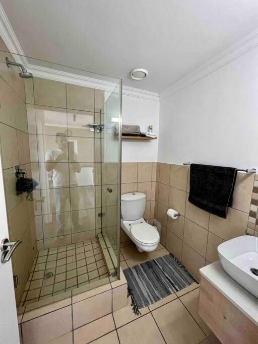 Modern, Trendy And Comfortable 2 Bedroom Apartment In Cape Town Exterior photo