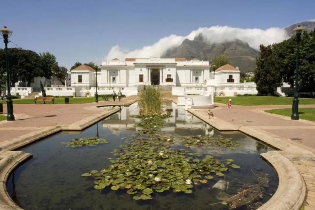 Modern, Trendy And Comfortable 2 Bedroom Apartment In Cape Town Exterior photo