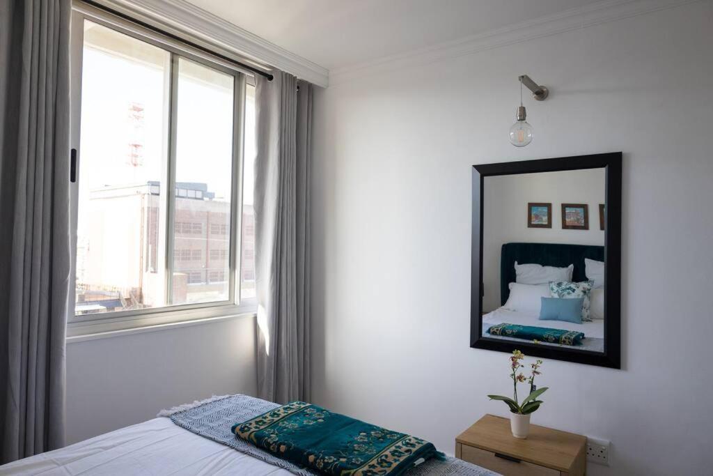Modern, Trendy And Comfortable 2 Bedroom Apartment In Cape Town Exterior photo